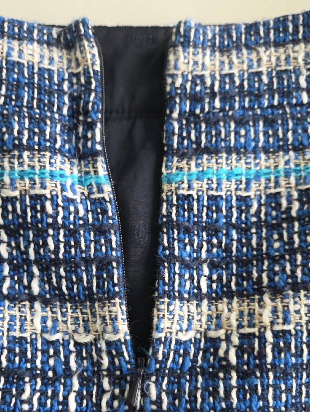 Tory Burch Navy and Aqua Striped Tweed Classic Prep Pencil Skirt Preppy Sz 6